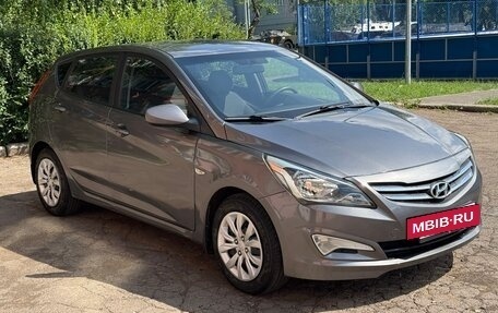 Hyundai Solaris II рестайлинг, 2016 год, 720 000 рублей, 2 фотография