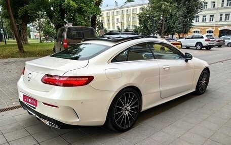 Mercedes-Benz E-Класс, 2017 год, 3 900 000 рублей, 3 фотография