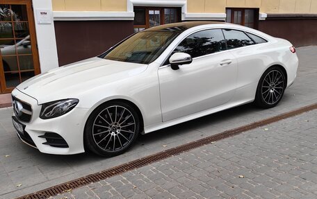 Mercedes-Benz E-Класс, 2017 год, 3 900 000 рублей, 7 фотография