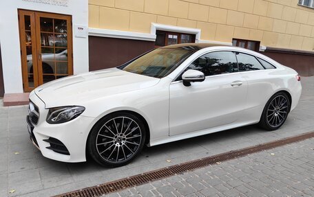 Mercedes-Benz E-Класс, 2017 год, 3 900 000 рублей, 8 фотография