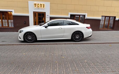 Mercedes-Benz E-Класс, 2017 год, 3 900 000 рублей, 6 фотография