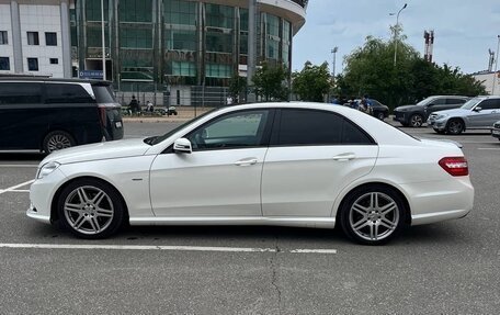Mercedes-Benz E-Класс, 2011 год, 1 030 000 рублей, 4 фотография