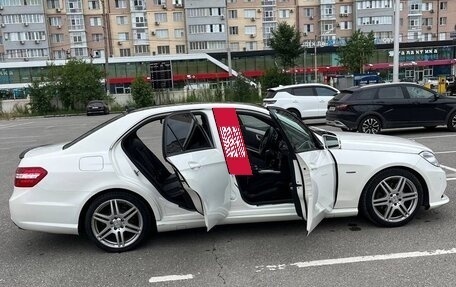 Mercedes-Benz E-Класс, 2011 год, 1 030 000 рублей, 6 фотография