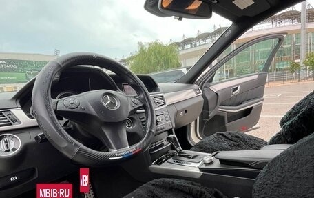 Mercedes-Benz E-Класс, 2011 год, 1 030 000 рублей, 7 фотография