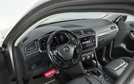 Volkswagen Tiguan II, 2019 год, 2 145 000 рублей, 5 фотография