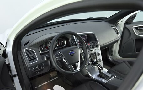 Volvo XC60 II, 2017 год, 2 065 000 рублей, 6 фотография