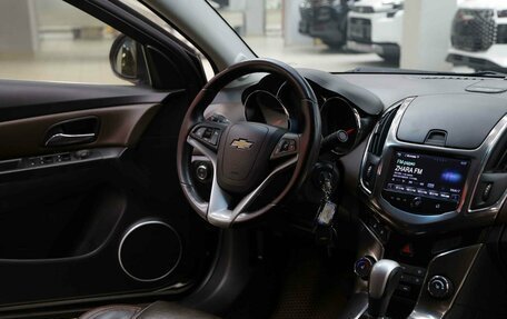 Chevrolet Cruze II, 2014 год, 995 000 рублей, 10 фотография