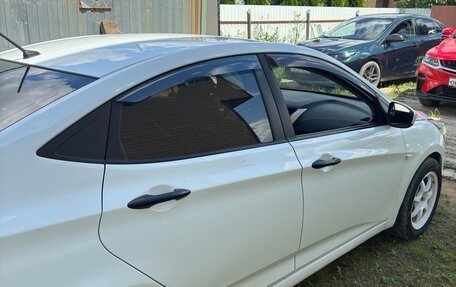 Hyundai Solaris II рестайлинг, 2016 год, 1 100 000 рублей, 4 фотография