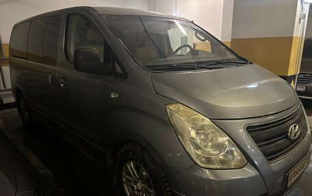 Hyundai H-1 II рестайлинг, 2016 год, 2 600 000 рублей, 12 фотография