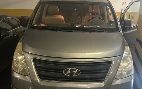 Hyundai H-1 II рестайлинг, 2016 год, 2 600 000 рублей, 9 фотография
