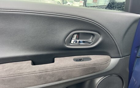 Honda Vezel, 2017 год, 1 850 000 рублей, 9 фотография