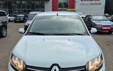 Renault Sandero II рестайлинг, 2014 год, 680 000 рублей, 2 фотография