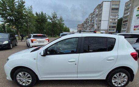 Renault Sandero II рестайлинг, 2014 год, 680 000 рублей, 11 фотография