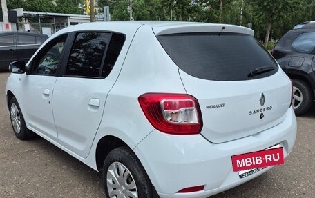 Renault Sandero II рестайлинг, 2014 год, 680 000 рублей, 5 фотография