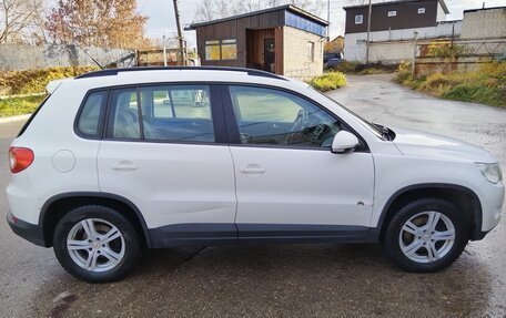 Volkswagen Tiguan I, 2011 год, 680 000 рублей, 2 фотография