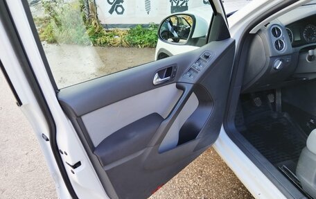Volkswagen Tiguan I, 2011 год, 680 000 рублей, 23 фотография