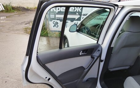 Volkswagen Tiguan I, 2011 год, 680 000 рублей, 16 фотография