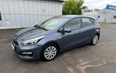KIA cee'd III, 2018 год, 1 990 000 рублей, 2 фотография