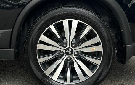 Mitsubishi Outlander III рестайлинг 3, 2021 год, 2 200 000 рублей, 16 фотография