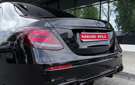 Mercedes-Benz E-Класс, 2019 год, 4 150 000 рублей, 9 фотография