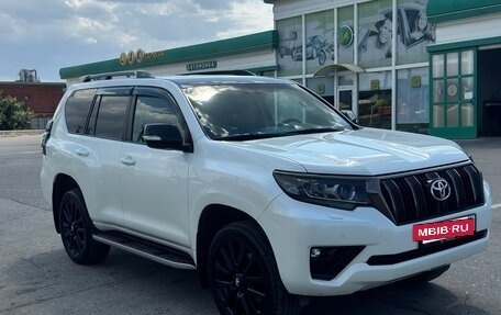 Toyota Land Cruiser Prado 150 рестайлинг 2, 2020 год, 7 600 000 рублей, 3 фотография