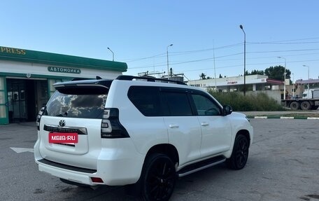 Toyota Land Cruiser Prado 150 рестайлинг 2, 2020 год, 7 600 000 рублей, 8 фотография