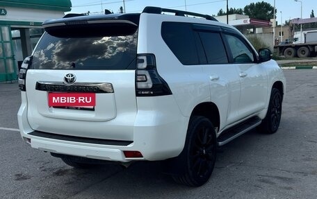 Toyota Land Cruiser Prado 150 рестайлинг 2, 2020 год, 7 600 000 рублей, 7 фотография