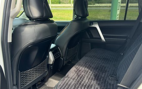 Toyota Land Cruiser Prado 150 рестайлинг 2, 2020 год, 7 600 000 рублей, 14 фотография