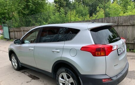 Toyota RAV4, 2013 год, 1 800 000 рублей, 2 фотография