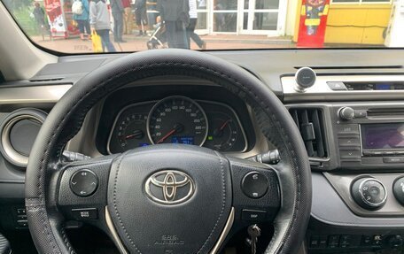 Toyota RAV4, 2013 год, 1 800 000 рублей, 7 фотография