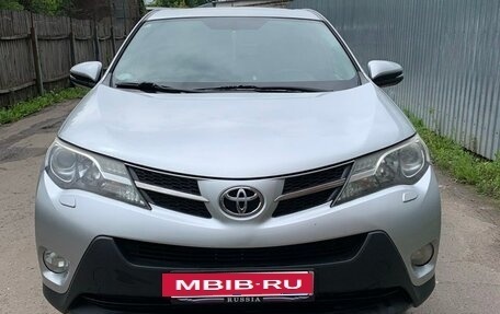 Toyota RAV4, 2013 год, 1 800 000 рублей, 5 фотография