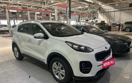 KIA Sportage IV рестайлинг, 2018 год, 2 149 000 рублей, 2 фотография