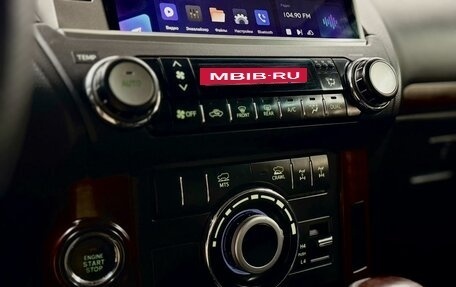 Toyota Land Cruiser Prado 150 рестайлинг 2, 2016 год, 3 770 000 рублей, 16 фотография