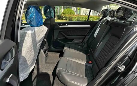 Volkswagen Passat, 2025 год, 2 423 000 рублей, 9 фотография