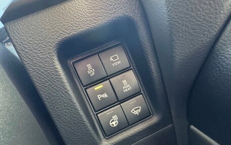Toyota Land Cruiser Prado 150 рестайлинг 2, 2021 год, 6 550 000 рублей, 9 фотография