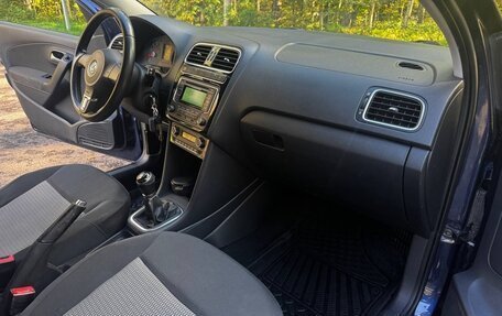 Volkswagen Polo VI (EU Market), 2014 год, 800 000 рублей, 3 фотография