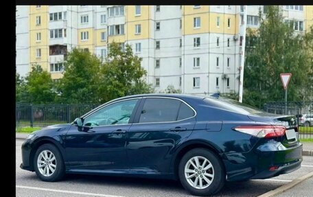 Toyota Camry, 2020 год, 2 300 000 рублей, 3 фотография