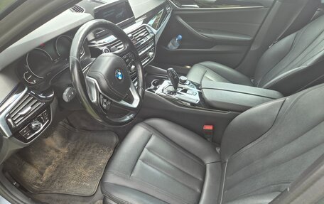 BMW 5 серия, 2018 год, 2 000 000 рублей, 10 фотография