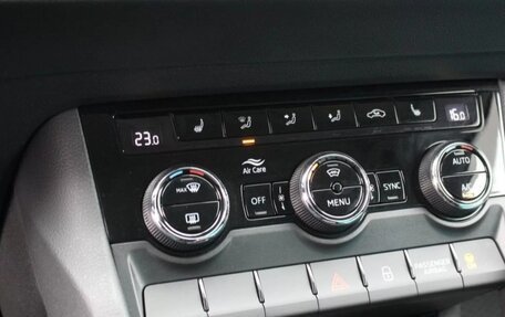 Skoda Karoq I, 2021 год, 2 200 000 рублей, 24 фотография