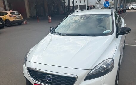 Volvo V40 II рестайлинг, 2014 год, 1 320 000 рублей, 5 фотография