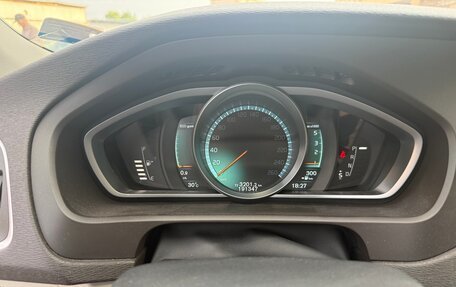 Volvo V40 II рестайлинг, 2014 год, 1 320 000 рублей, 9 фотография