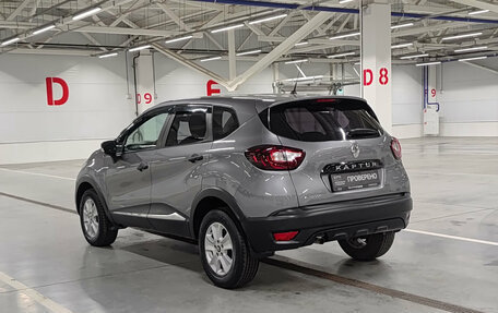 Renault Kaptur I рестайлинг, 2017 год, 1 350 000 рублей, 8 фотография