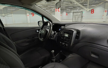 Renault Kaptur I рестайлинг, 2017 год, 1 350 000 рублей, 13 фотография