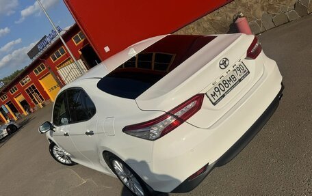 Toyota Camry, 2018 год, 2 630 000 рублей, 15 фотография