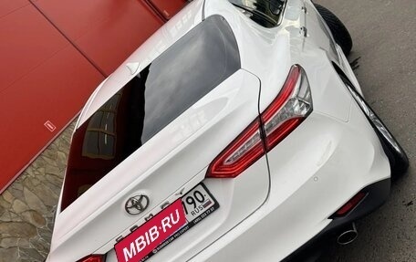 Toyota Camry, 2018 год, 2 630 000 рублей, 13 фотография