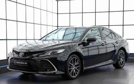 Toyota Camry, 2021 год, 2 870 000 рублей, 1 фотография