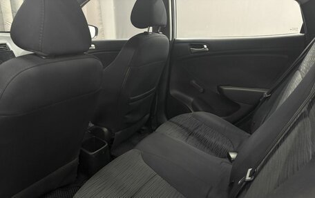 Hyundai Solaris II рестайлинг, 2015 год, 849 900 рублей, 10 фотография
