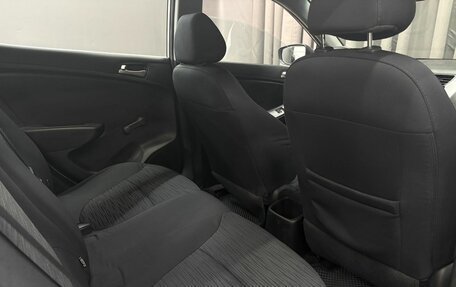 Hyundai Solaris II рестайлинг, 2015 год, 849 900 рублей, 18 фотография
