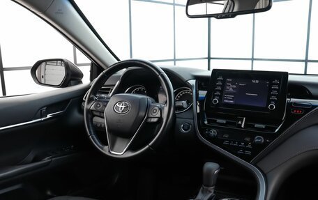 Toyota Camry, 2021 год, 2 870 000 рублей, 7 фотография