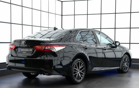 Toyota Camry, 2021 год, 2 870 000 рублей, 6 фотография